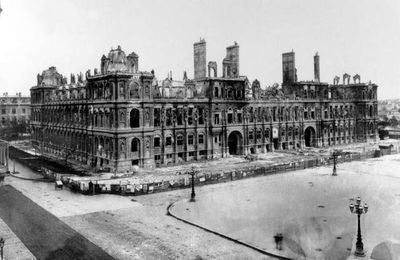 Parc Monceau : Ruine de la porte Saint-Jean