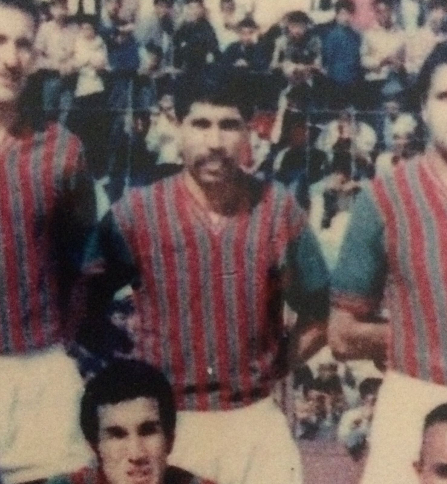 Mardi 19 Décembre 2023  Décès de Messaoudi Mohamed Aziz  ancien défenseur du MCA 1967-1969