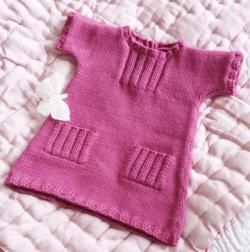 Groseille: sa première robe au tricot