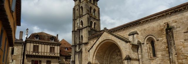 BEAULIEU SUR DORDOGNE (19) : LES EGLISES