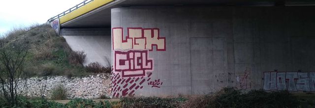 NO MAN'S SEMI-URBAIN dans le Gard