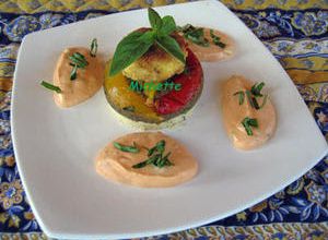 Sablé au chèvre, caviar d'aubergine, chèvre chaud pané, crème de tomate