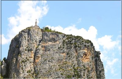823 - Castellane, dans les Alpes de Haute-Provence (04)