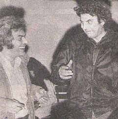 Manos Loïzos, Mikis Theodorakis : deux chansons contre la dictature