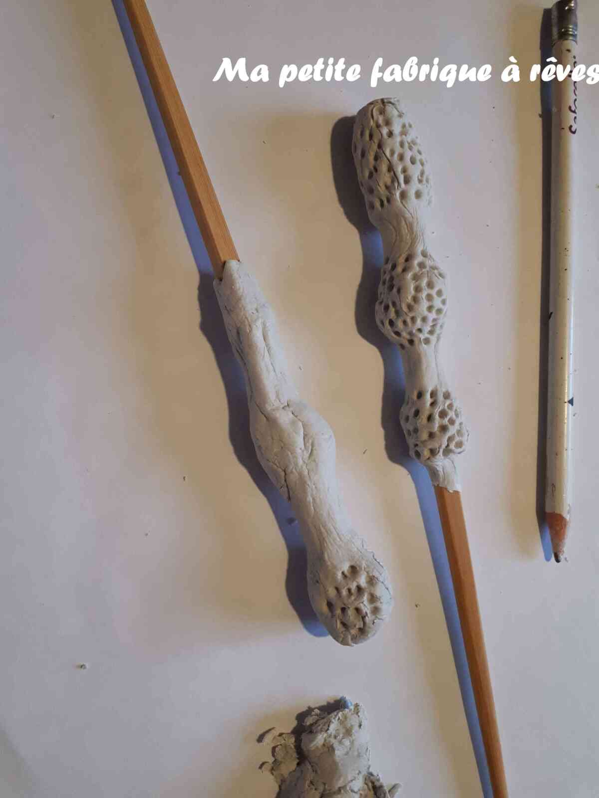 DIY baguette magique pour sorcier pour un anniversaire Harry Potter en pâte Fimo