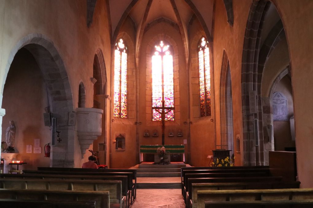 ÉGLISE SAINT-CÔME-ET-SAINT-DAMIEN      SAINT-CÔME-D'OLT (12)