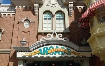 Liberty et Discovery Arcades