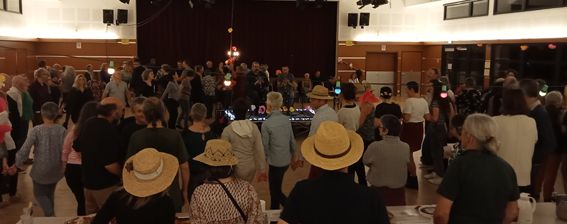 Fest-noz à Plouhinec