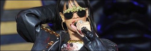 [PHOTOS + VIDEO] Performance de Rihanna au festival "Hackney"