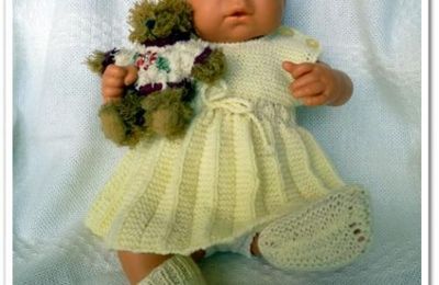 Une petite robe jaune pour Chloé