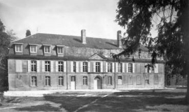 Le 41° RI au Château du Sablou en 1940 (le camp des indésirables)