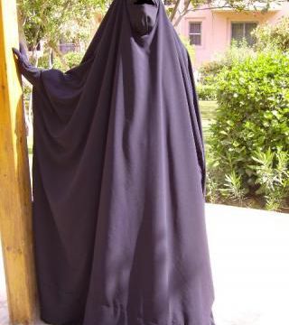 Faut il interdire le voile et la burqa ?