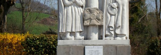MONUMENTS AUX MORTS (2)