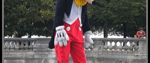 Jardin des Tuileries : J'ai rencontré une souris célèbre !