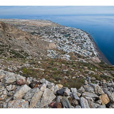 Ancienne Thira et sommet de Santorin