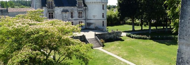 En passant par... le château de Crazannes