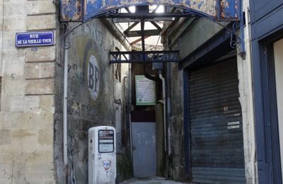 Les vestiges du vieux garage, en plein Bordeaux...