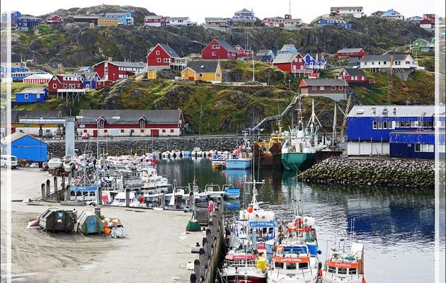 L'appareillage approche, dernier coup d’œil sur le port et la rade - Sisimiut - Groenland