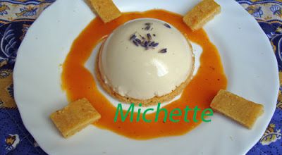 Panna cotta à la lavande, biscuit olive- mascarpone, coulis d'abricot