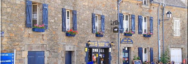 853 - Erdeven, dans le Morbihan (56) (Le village)