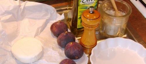 Figues rôties au fromage frais et romarin