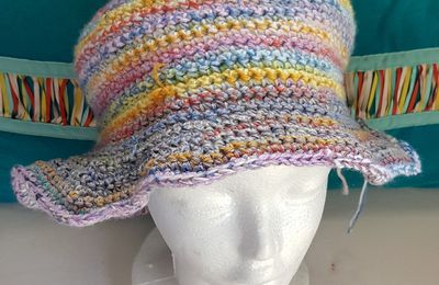 EB - Un nouveau chapeau au crochet, pour Françoise...