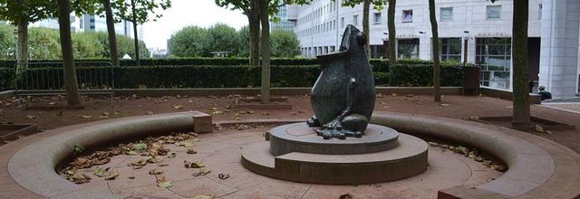 Quartier de la Défense : La fontaine Grenouille