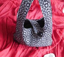 Sac noir et blanc 