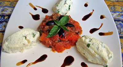 Gnocchi au chèvre frais, concassée de tomates