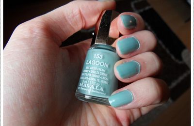 Vernis Mavala (n°153 : Blue lagoon)