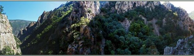 Randonnée dans les Gorges de la Carança : même avec les câbles de sécurité, parfois c'est très impressionnant - Thuès-Entre-Valls - 66