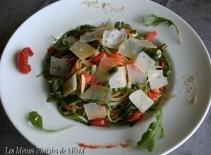 Linguine en chaud-froid de tomates et saumon fumé