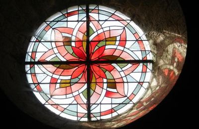 Cathedral window