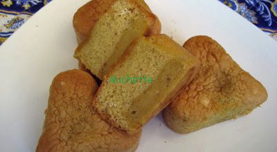 Petit gâteau à la noisette, coeur de crème au turon