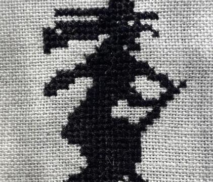 Et, si nous  pensions à la broderie pour Halloween...