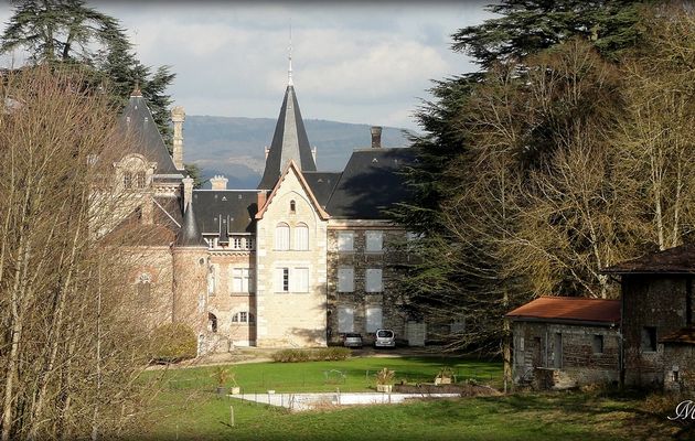 Varambon sous le signe des murs