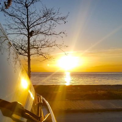 L'aventure de la Bohème sur le rivage macédonien. La symbiose des quatre Éléments