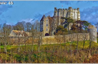 28 . Eure et Loir - Nogent le Rotrou (1) - Château / HDR