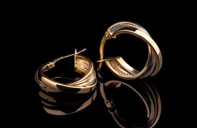 How a professional gold buyers offers you the best amount of precious jewelries?