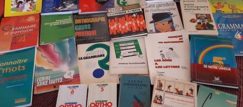 Une collection de manuels de français...