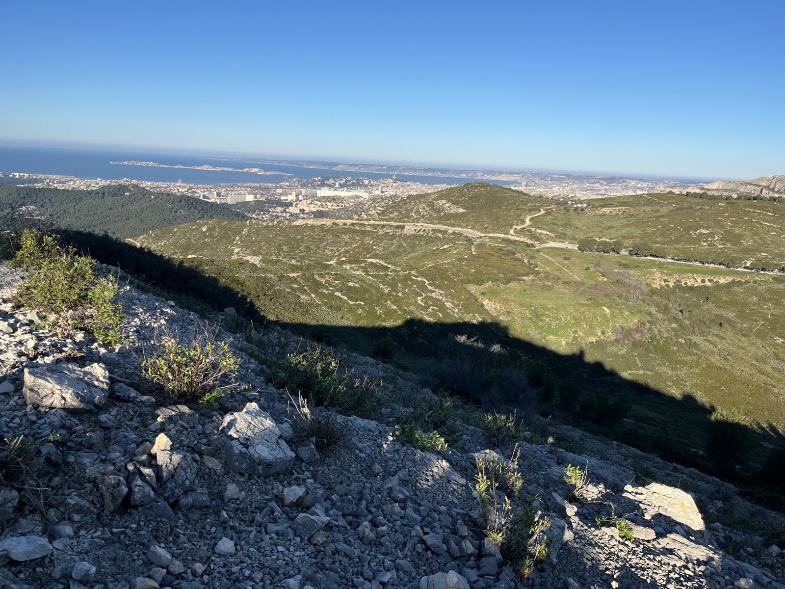 Vue sur le col de la Gineste