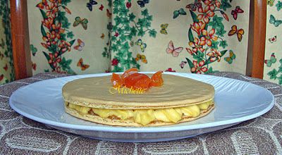 Grand macaron au sabayon de citron et mascarpone, orange amère