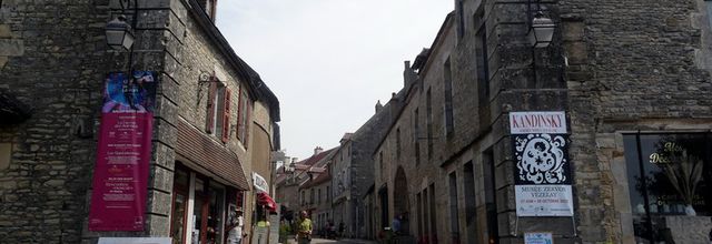 Vézelay : le bourg