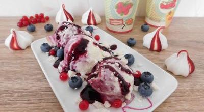 Glace aux fruits rouges façon vacherin