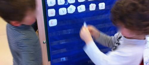 Lettres mobiles majuscules