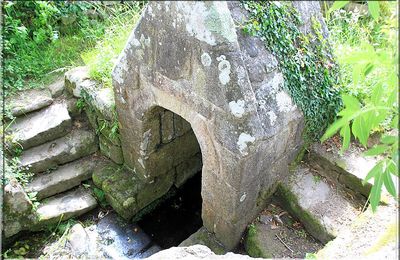 857 - Erdeven, dans le Morbihan (56) (Son patrimoine)