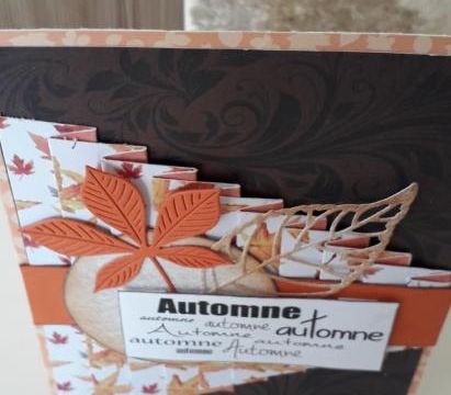 Carte d'automne et son jeu de plis couchés