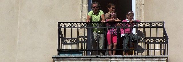 Le peuple des balcons et des fenêtres...