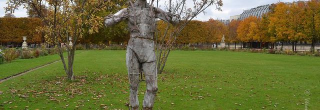 Jardin Des Tuileries : FIAC 2015 : Untitled de Heimo Zonbernig
