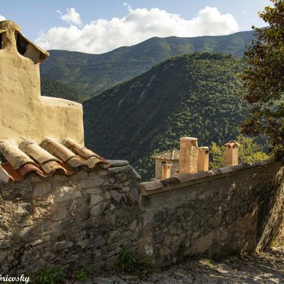 Dans les ruelles de  Brantes